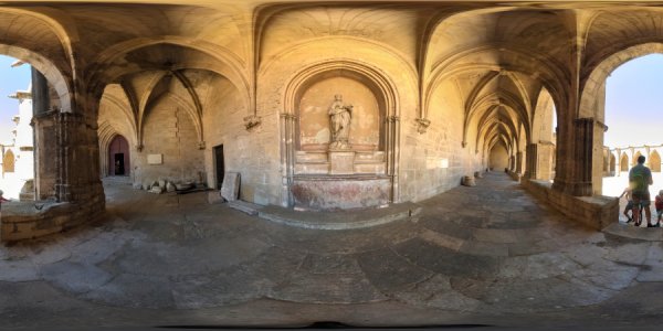 Cloitre de la cathédrale Saint-Nazaire-et-Saint-Celse de Béziers