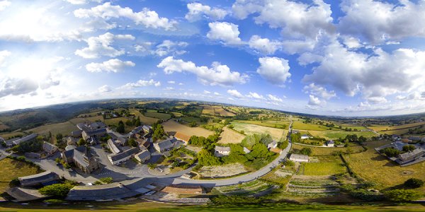 Village de Meljac en Aveyron