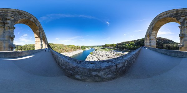 Sur le Pont du Gard - Deuxième arche